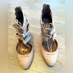 Aquazzura Belgravia Taupe Suede Wood Wedge Sandal Espadrille Shoe. Pre-owned.